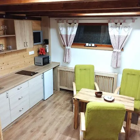 Natálka Drevený Raj