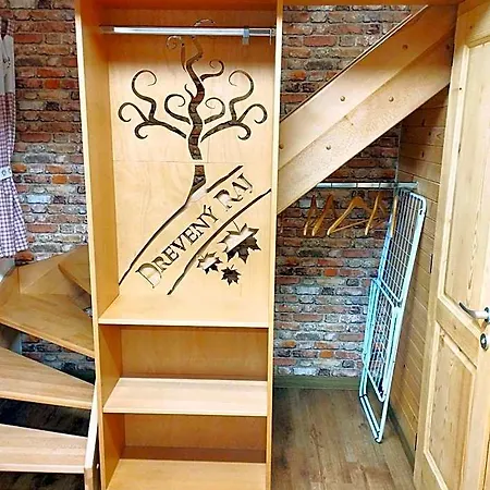 Natalka Dreveny Raj Apartment Hrabusice