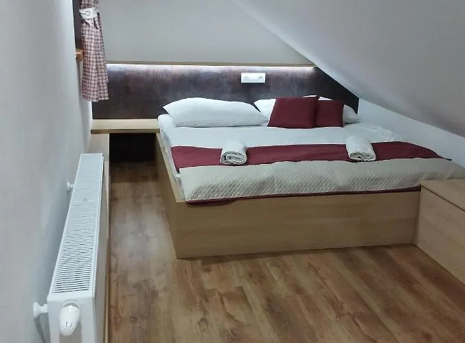 아파트 Natalka Dreveny Raj